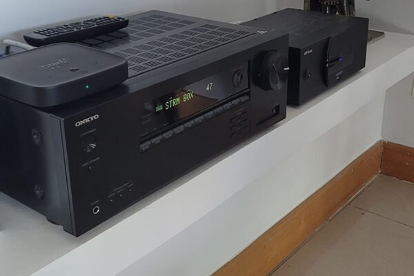 home cinema onkyo 72